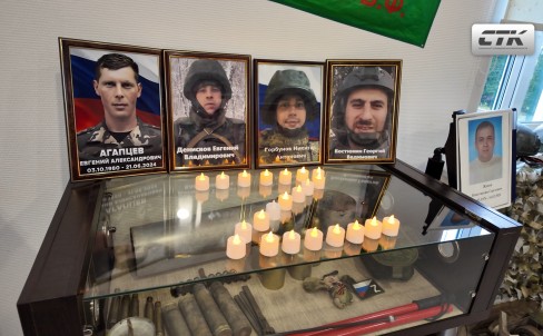 Вручение медалей погибшим бойцам в п.Бабынино